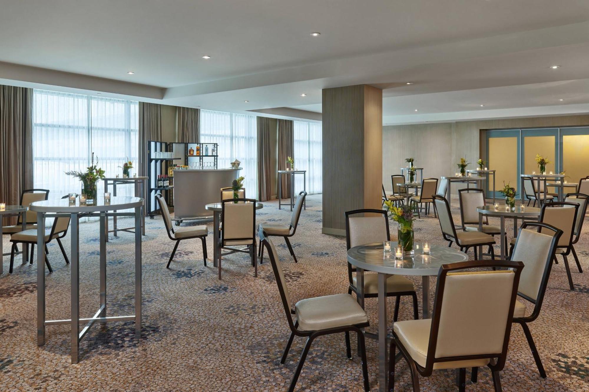 The Westin Detroit Metropolitan Airport Hotel Ромулус Екстериор снимка