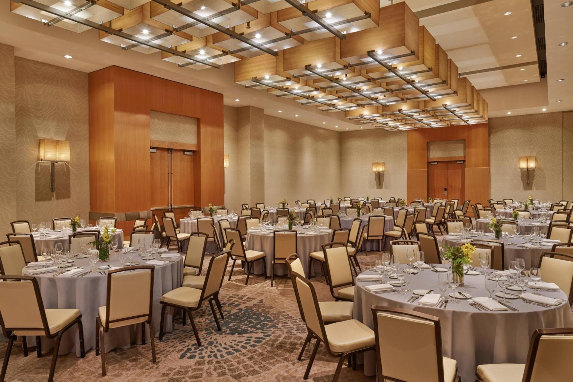 The Westin Detroit Metropolitan Airport Hotel Ромулус Екстериор снимка